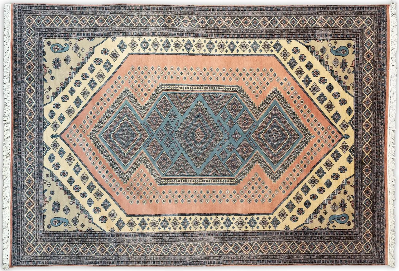 Handwoven rug No. 262, 8′ × 10′, viewed from above