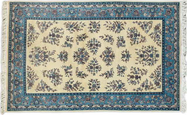 Handwoven rug No. 326, 5′ × 7′