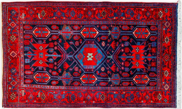 Handwoven rug No. 514, 5′ × 7′