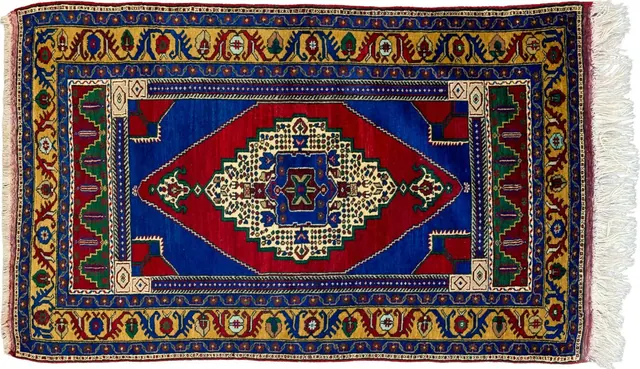 Handwoven rug No. 546, 5′ × 7′