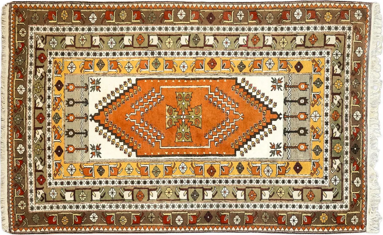 Handwoven rug No. 552, 5′ × 7′, viewed from above