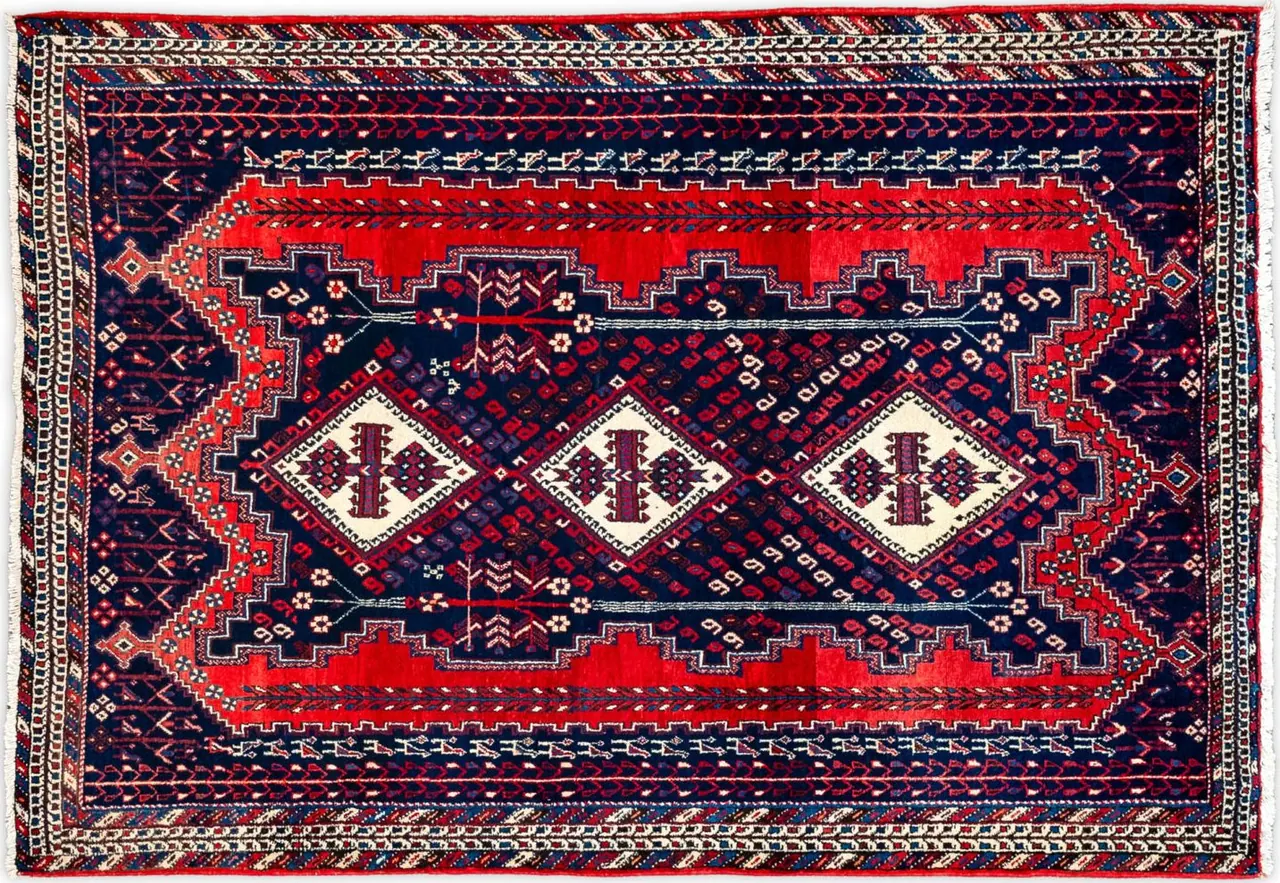 Handwoven rug No. 562, 5′ × 7′, viewed from above