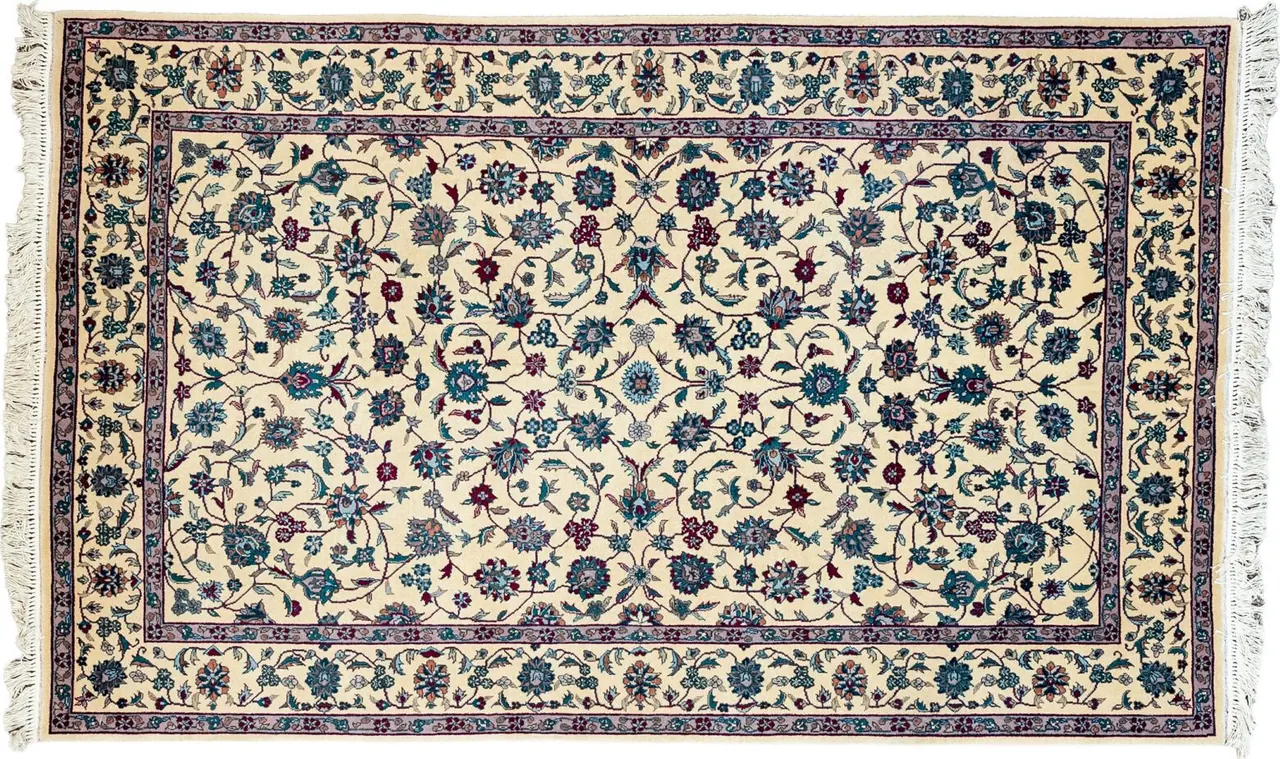 Handwoven rug No. 563, 5′ × 7′, viewed from above