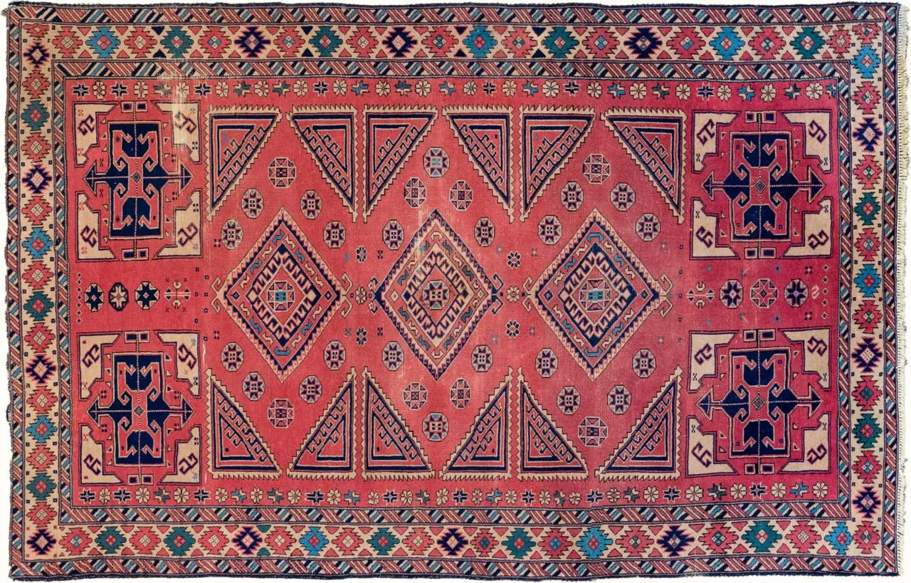 Handwoven rug No. 645, 6′ × 9′, viewed from above