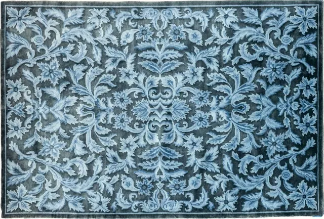 Handwoven rug No. 655, 6′ × 9′