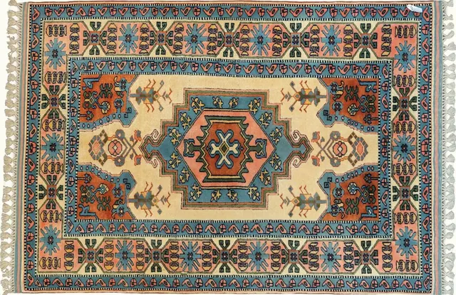 Handwoven rug No. 668, 6′ × 9′